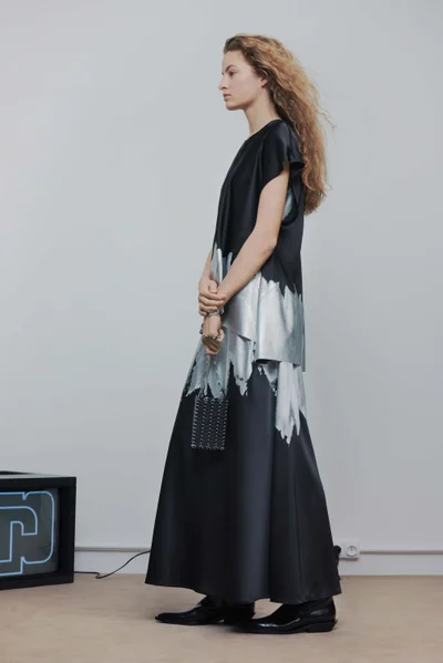 Look 10